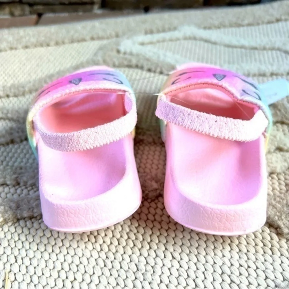 💚 NWT! Toddler size 4/5 unicorn sandals